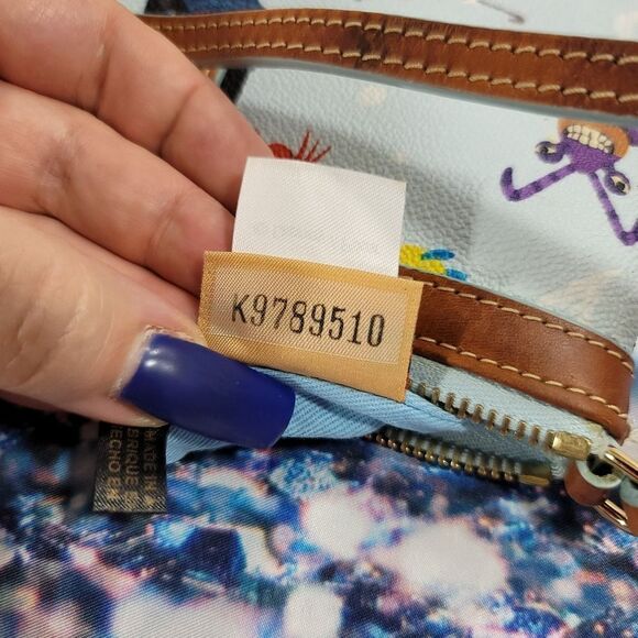 Disney Dooney & Bourke Out to Sea Wristlet / Pouch Authentic - Picture 10 of 15